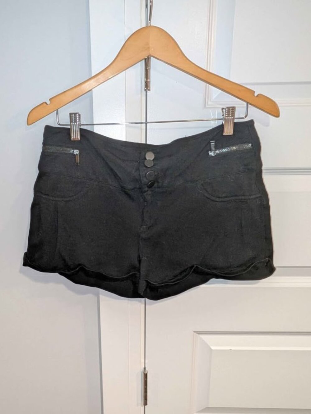 Ci Sono Black High Waisted Shorts Three Button Fly Faux Zipper Accents Size XL